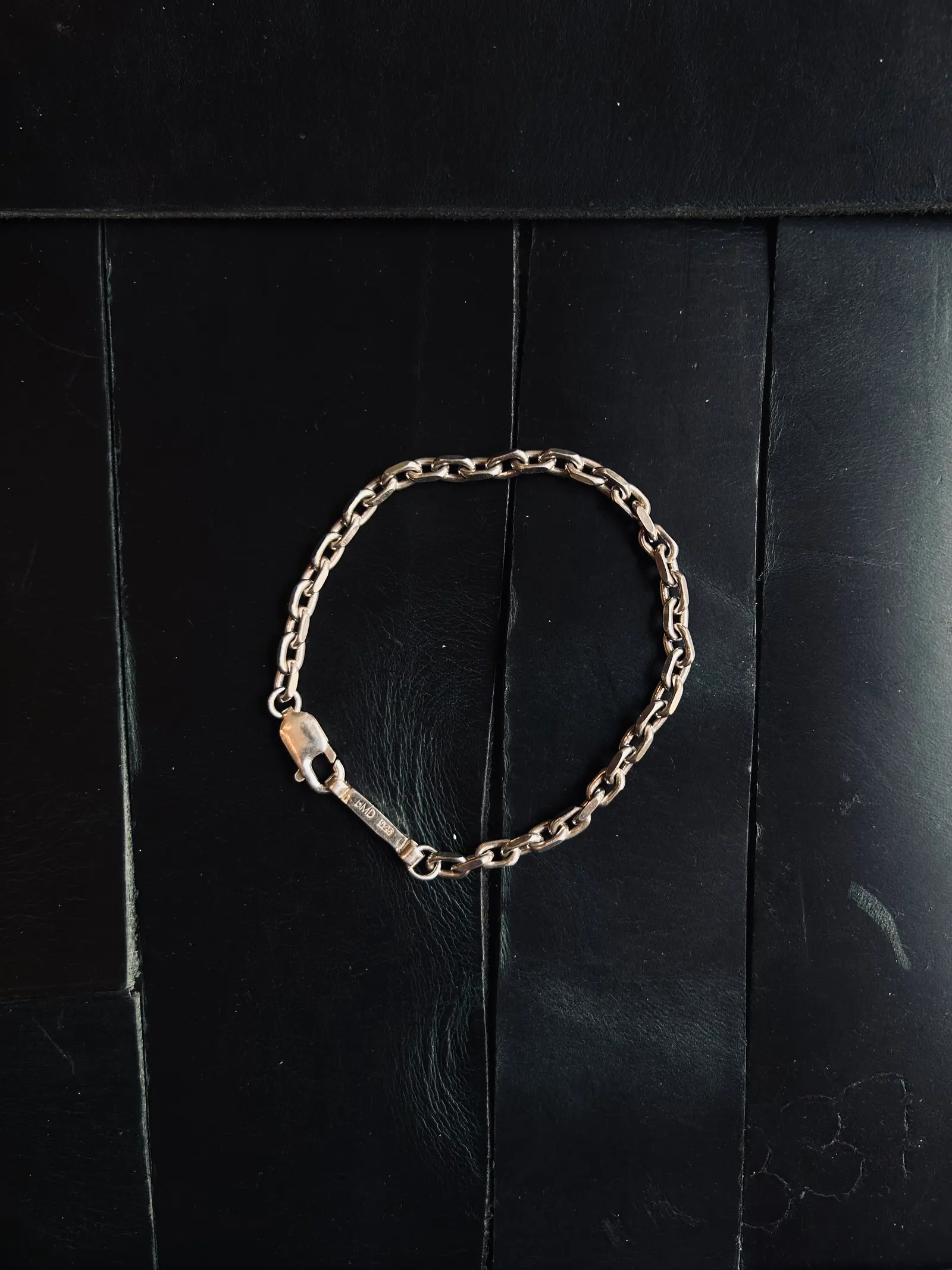 The Bulky Bracelet